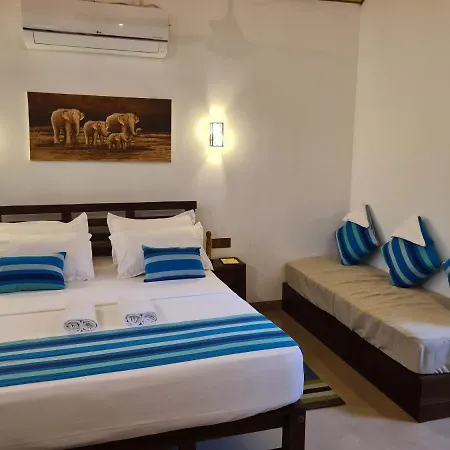Ranakeliya Lodge - Yala Extérieur photo